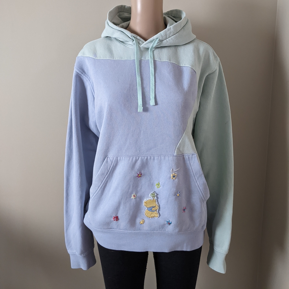 Nike Color Block Hoodie with Embroidered Details, Women's Medium